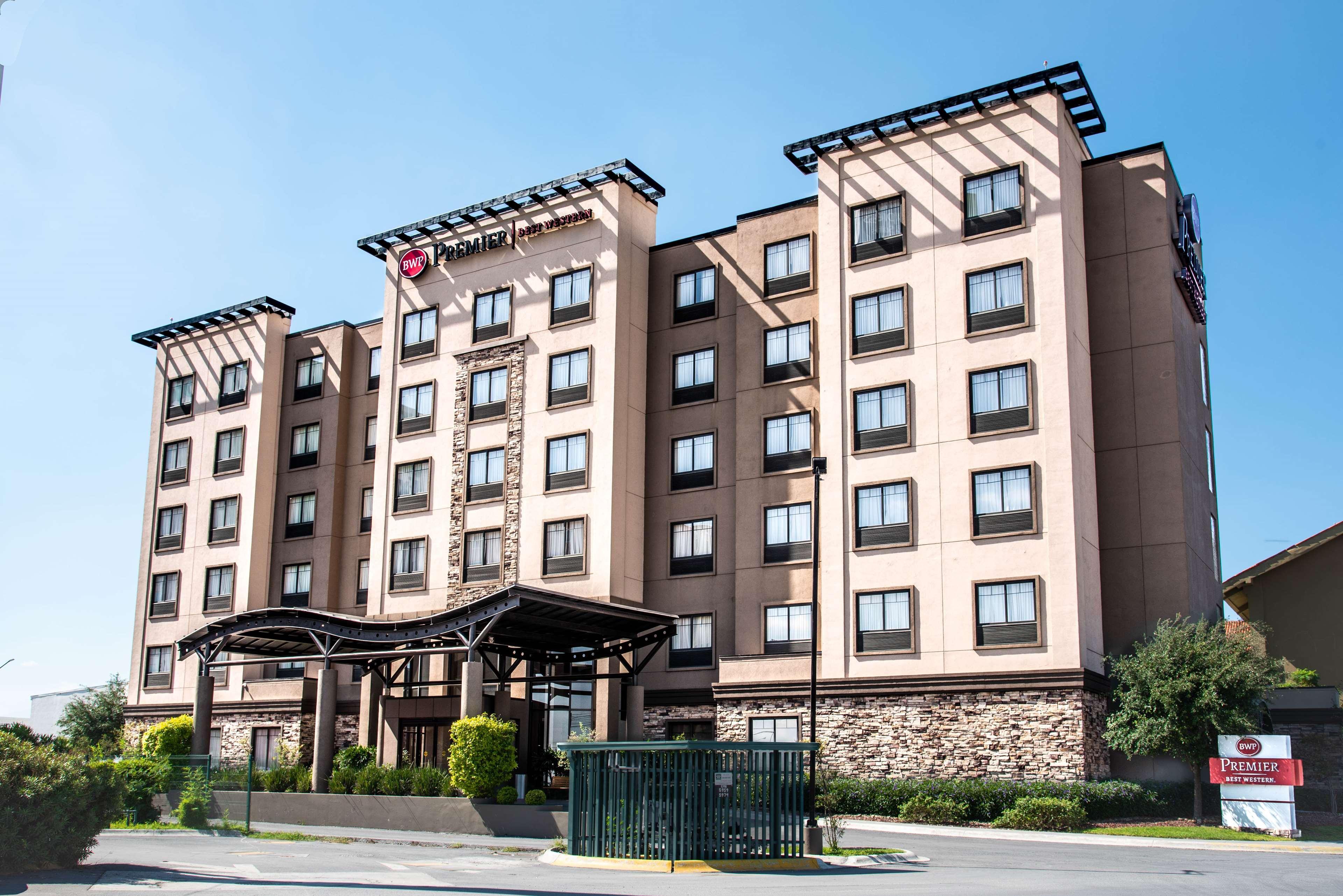 Best Western Premier Monterrey Aeropuerto Esterno foto The Hilton San Marcos