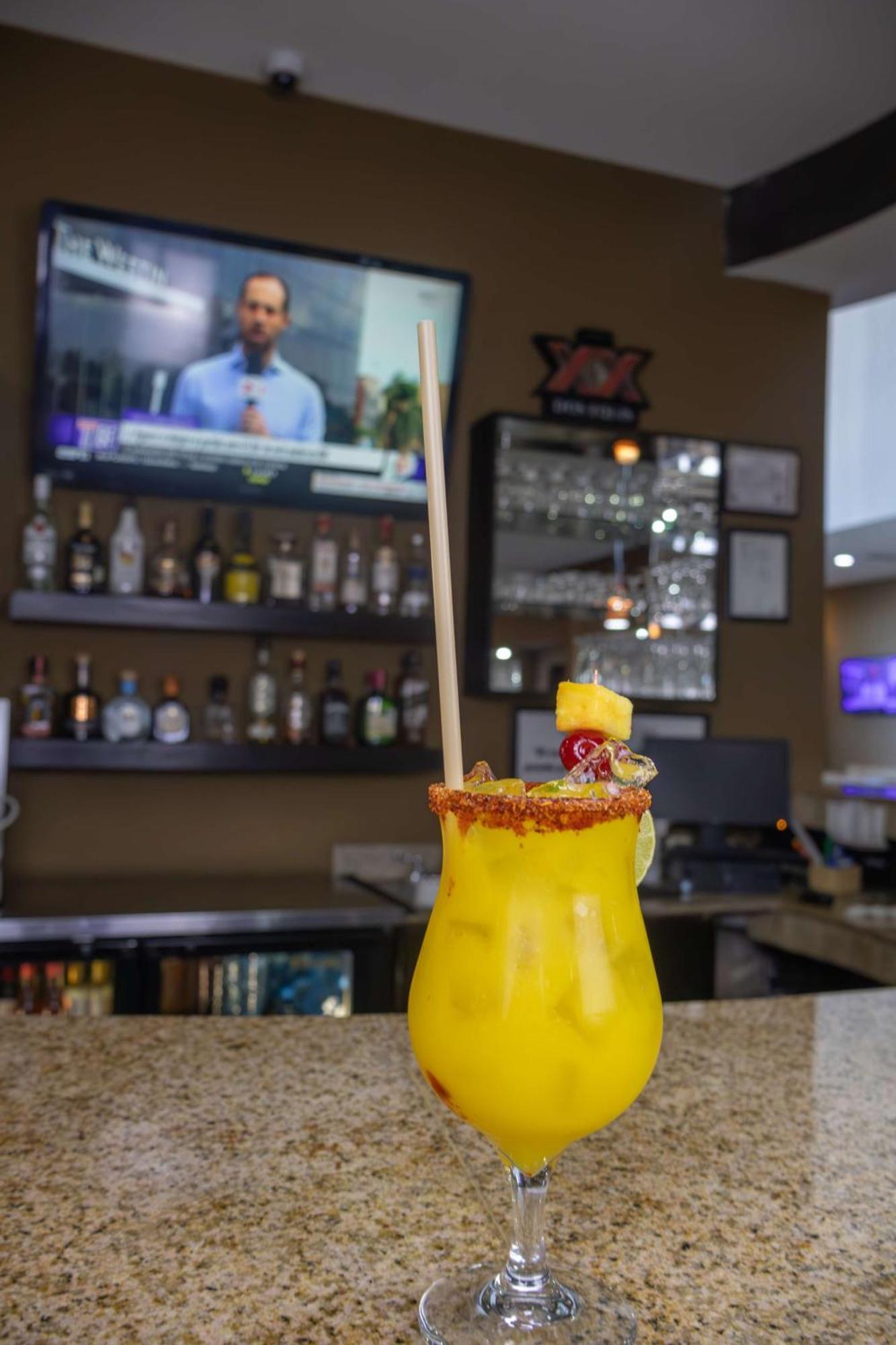 Best Western Premier Monterrey Aeropuerto Esterno foto A mango margarita