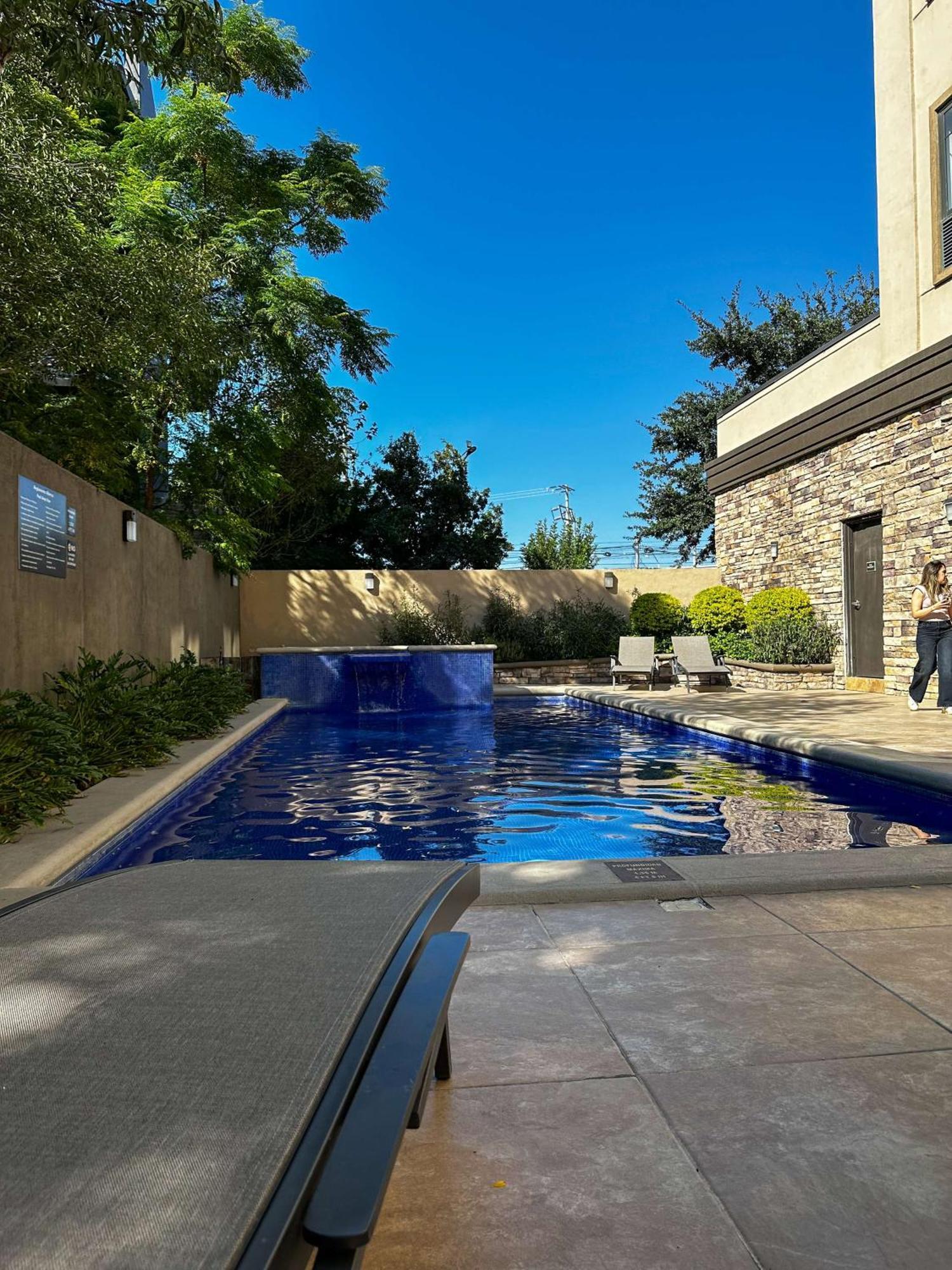 Best Western Premier Monterrey Aeropuerto Esterno foto 3D rendering of a swimming pool