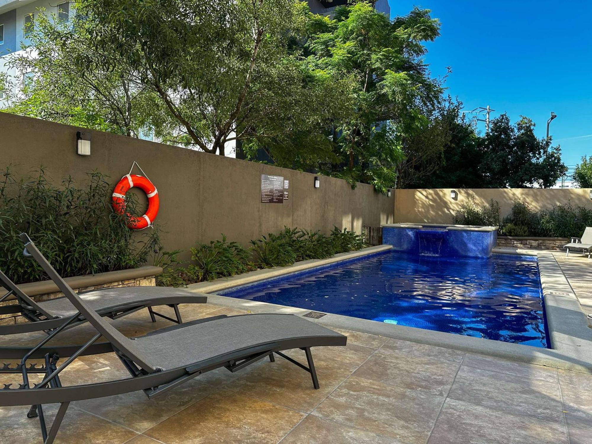 Best Western Premier Monterrey Aeropuerto Esterno foto 3D rendering of a swimming pool